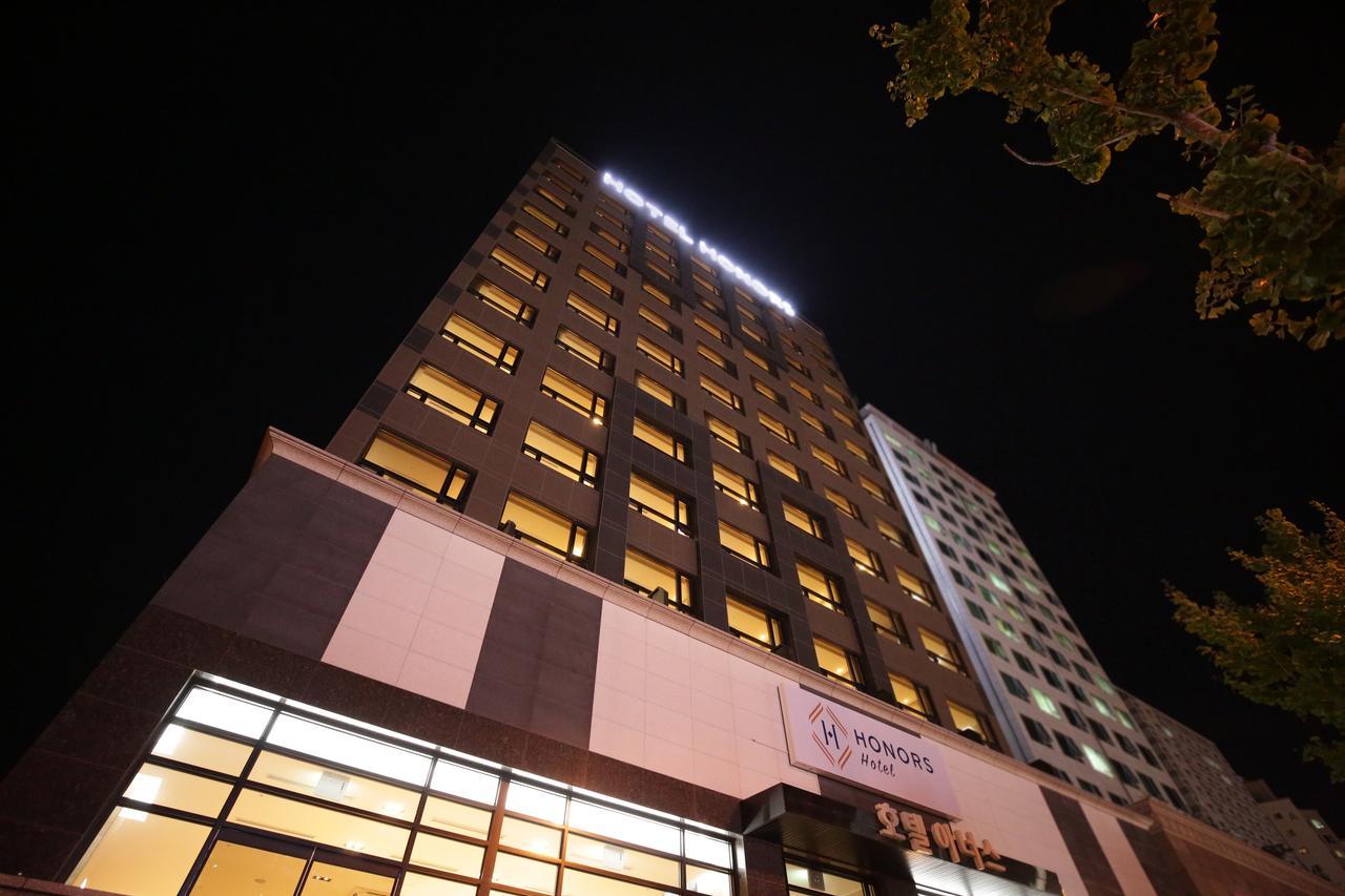 Honors Hotel Hvaszong Kültér fotó